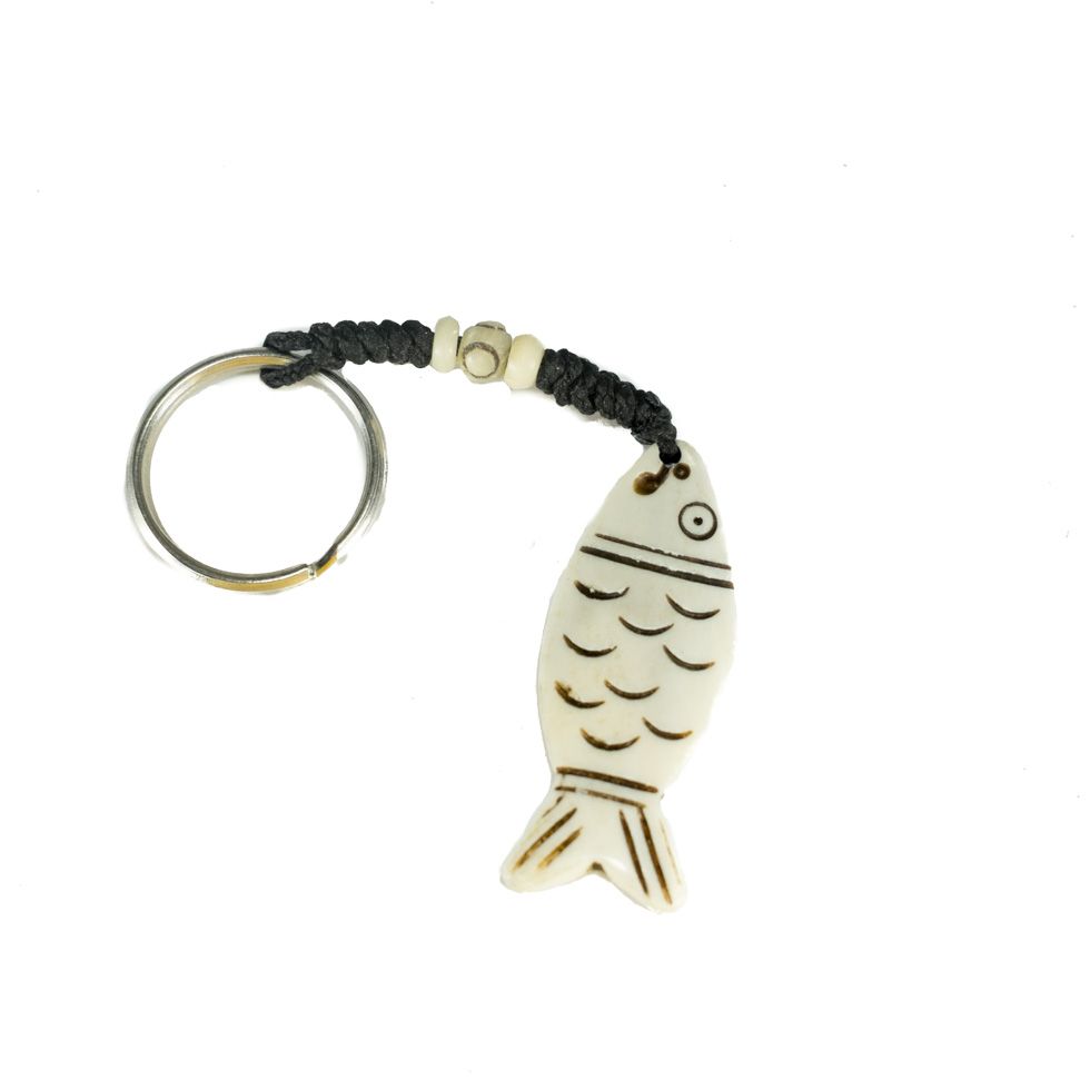 Kostený prívesok na kľúče Ryba s obrysom