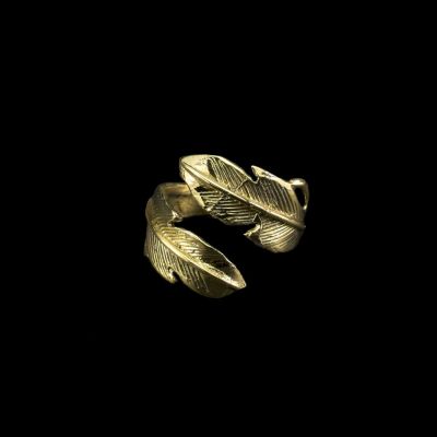 Mosadzný etno prsteň Feather Brass
